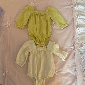 Cloud Island Kids Bodysuit Set in Green and Cream